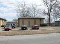 Embassy Apartments in Des Moines, IA - Foto de edificio - Building Photo