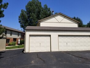 909 44th Avenue Ct in Greeley, CO - Foto de edificio - Building Photo