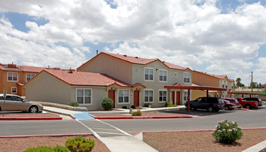 Cedar Oak Townhomes in El Paso, TX - Building Photo - Building Photo