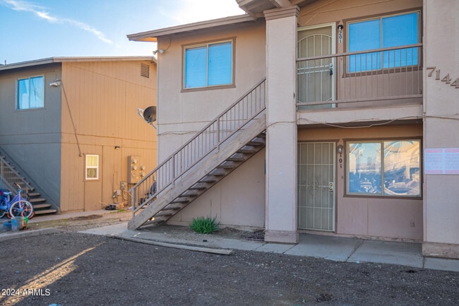 7144 N 66th Dr in Glendale, AZ - Building Photo - Building Photo
