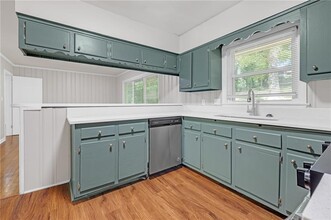 2740 Pasco Ln SE in Atlanta, GA - Building Photo - Building Photo
