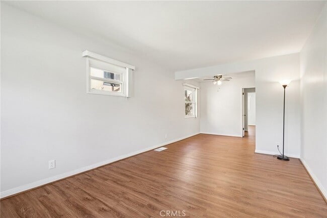 532 Rosecrans Ave in Manhattan Beach, CA - Foto de edificio - Building Photo