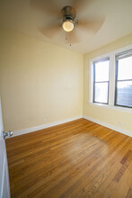 2707 W Altgeld St, Unit 3 in Chicago, IL - Building Photo - Building Photo