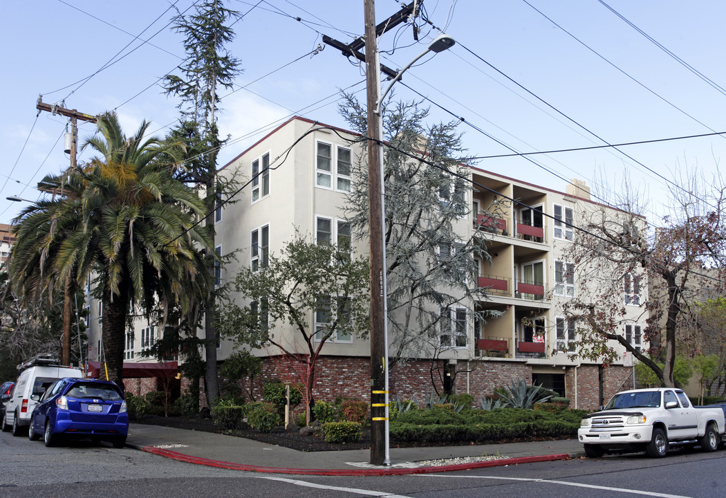 Montecito House in Oakland, CA - Building Photo