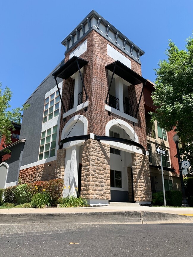 property at 1726 7th St
