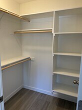 4840 48th Loop, Unit B in Sweet Home, OR - Building Photo - Building Photo