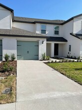 1589 Wynford Cir in Tavares, FL - Foto de edificio - Building Photo