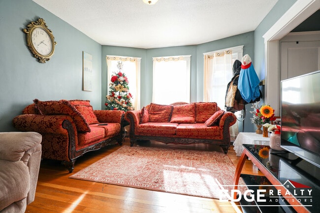 property at 6 Becket St