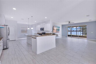 2151 Crosston Cir in Orlando, FL - Building Photo - Building Photo