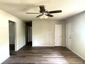 1169 Sandy Beach Dr in Macon, GA - Building Photo - Building Photo