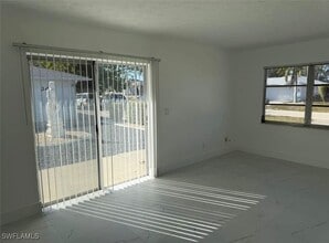 3417 SE 15th Pl in Cape Coral, FL - Building Photo - Building Photo