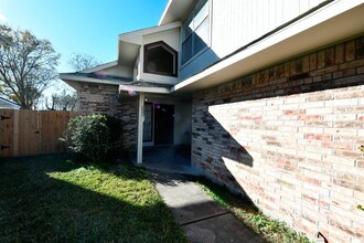 2027 Summerfield Pl in Sugar Land, TX - Building Photo - Building Photo