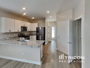 1507 Ashgrove Pl in Lebanon, TN - Foto de edificio - Building Photo