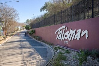 1501 Barton Springs Rd in Austin, TX - Foto de edificio - Building Photo