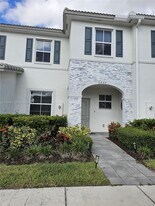 2637 SE 17th St in Homestead, FL - Building Photo