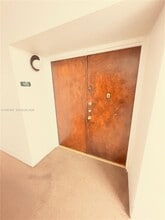 11800 SW 18th St in Miami, FL - Building Photo - Building Photo