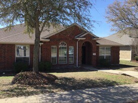 1201 Hampton Bay Dr in Rockwall, TX - Building Photo