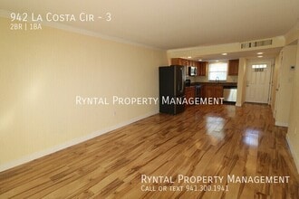 942 La Costa Cir in Sarasota, FL - Building Photo - Building Photo