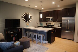 1300 Euclid St NW in Washington, DC - Building Photo - Building Photo