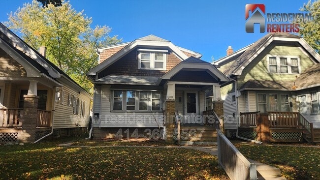 property at 5435A N 40th St