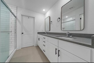 7377 Grand Slam St in Kansas City, MO - Building Photo - Building Photo
