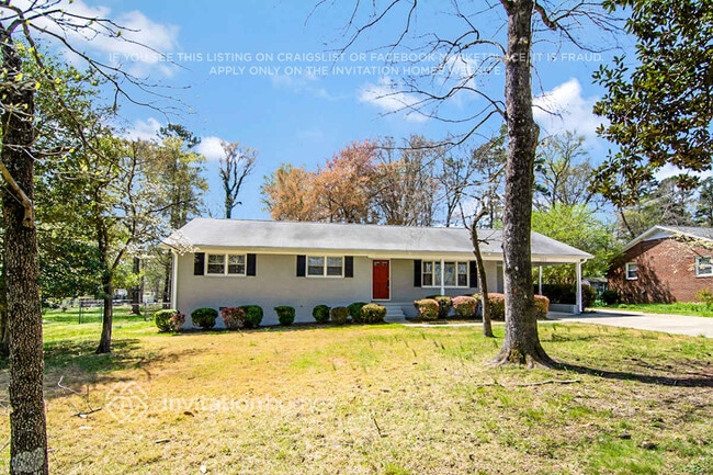 property at 232 Sandlewood Dr