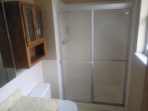 4863 Vermilion Dr in St. Louis, MO - Building Photo - Building Photo