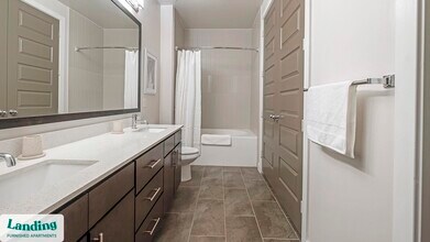 825 Usener St, Unit 909 in Houston, TX - Building Photo - Building Photo