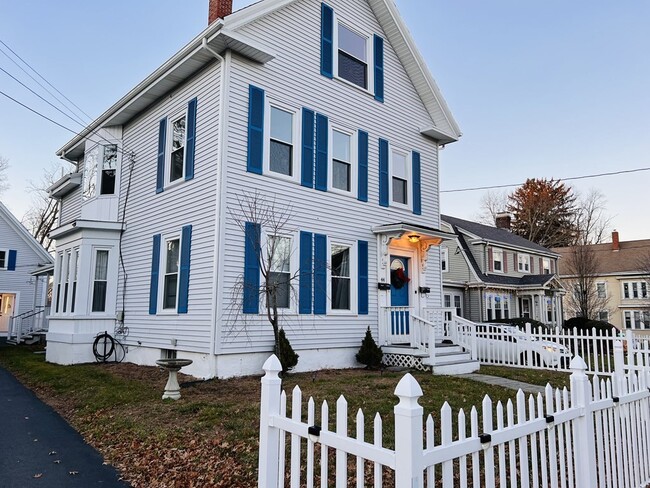 44 School St in Middleboro, MA - Building Photo - Building Photo