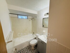 426 E 200th St in Euclid, OH - Building Photo - Building Photo