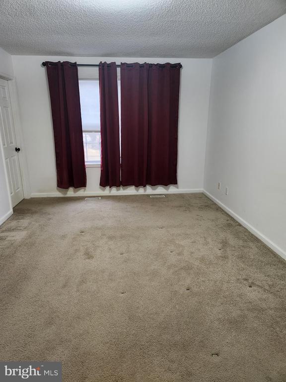 513 E 11th Ave in Ranson, WV - Building Photo - Building Photo