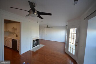 46891 Eaton Terrace in Sterling, VA - Building Photo - Building Photo