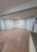 73-09 21st Ave in Queens, NY - Building Photo