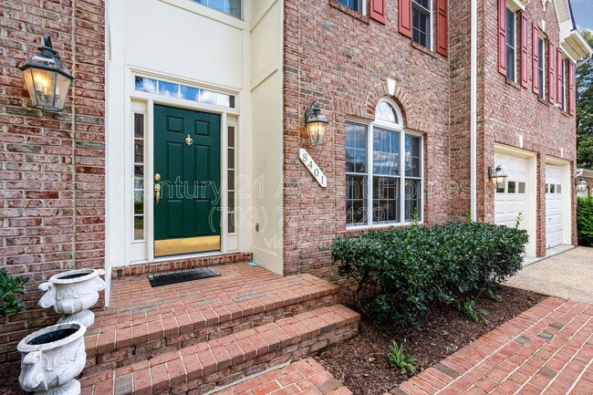 8401 Tysons Trace Ct in Vienna, VA - Building Photo - Building Photo