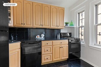 70 Remsen St in Brooklyn, NY - Building Photo - Building Photo