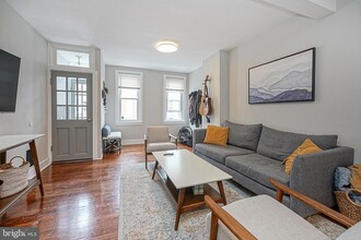 1407 S Clarion St in Philadelphia, PA - Building Photo - Building Photo