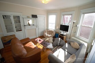 25 Forest Hills St, Unit 3 in Boston, MA - Building Photo - Building Photo