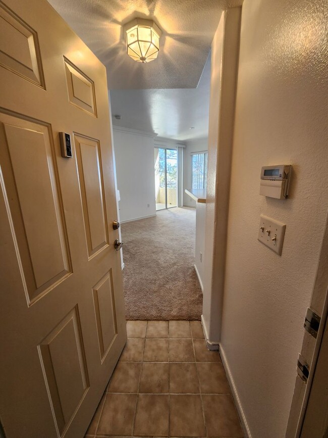 7189 S Durango Dr in Las Vegas, NV - Foto de edificio - Building Photo