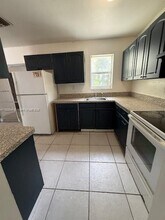 1766 NW 34th Ave in Fort Lauderdale, FL - Building Photo - Building Photo