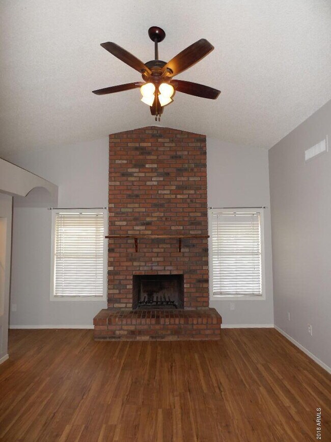 8664 N 107th Dr in Peoria, AZ - Building Photo - Building Photo