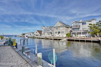 256 Ocean Bay Blvd in Lavallette, NJ - Building Photo - Building Photo