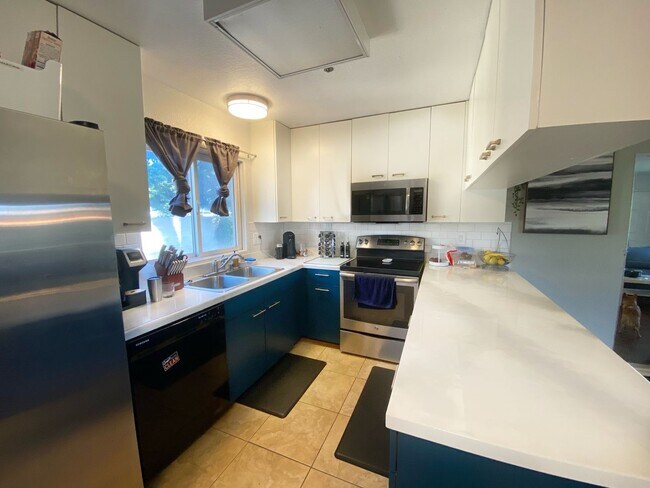 7002 Melody Ln in La Mesa, CA - Building Photo - Building Photo