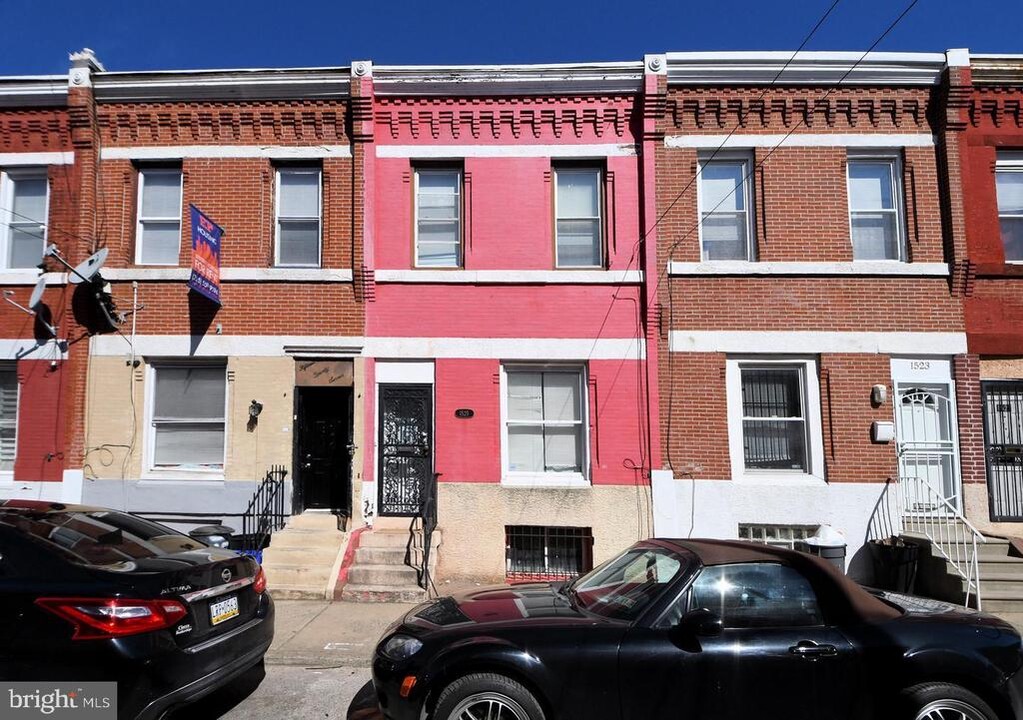 1525 Fontain St in Philadelphia, PA - Building Photo