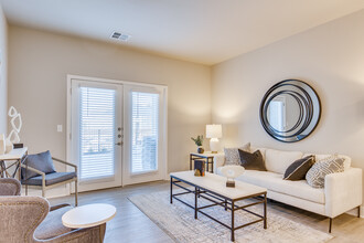 The Edison at Bridlespur in Kansas City, MO - Building Photo - Interior Photo