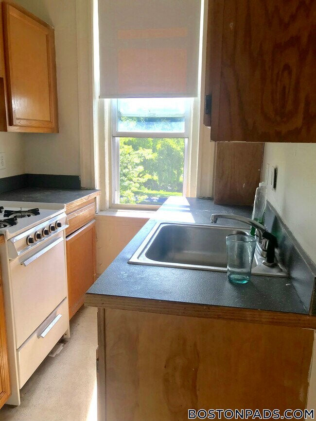 1175 Boylston St in Boston, MA - Building Photo - Building Photo