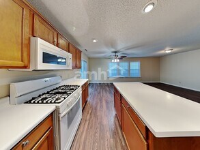 5631 Hammermill Dr in Harrisburg, NC - Building Photo - Building Photo