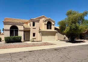 4338 E Brookwood Ct in Phoenix, AZ - Building Photo