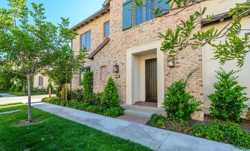 107 Dolci in Irvine, CA - Building Photo - Building Photo