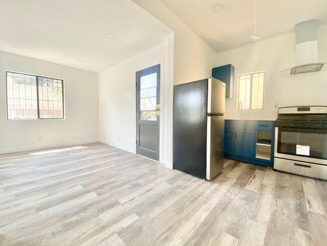 property at 2822 Darwin Ave