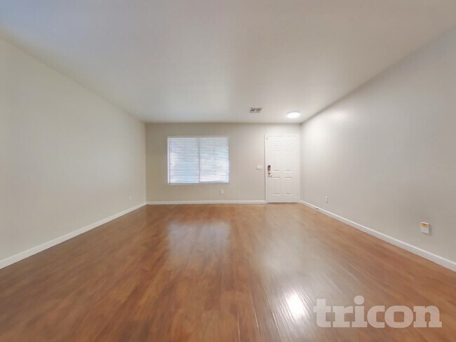 1462 S 220th Ln in Buckeye, AZ - Foto de edificio - Building Photo